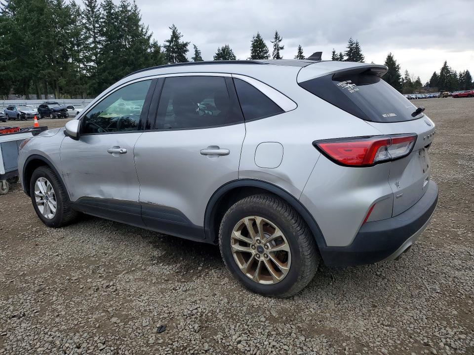 2020 Ford Escape se
