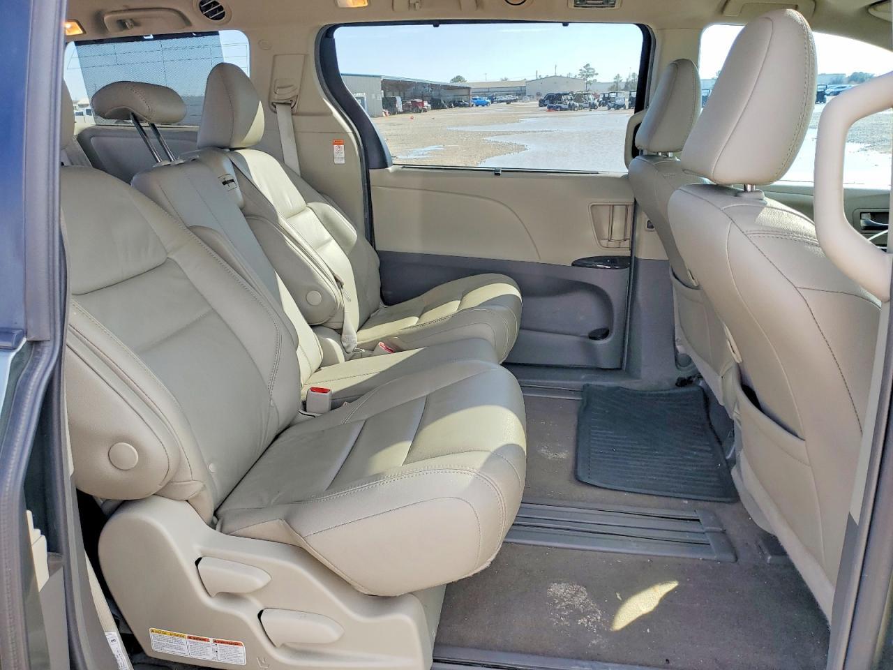 2018 Toyota Sienna xle