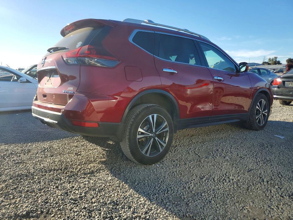 2020 Nissan Rogue sv