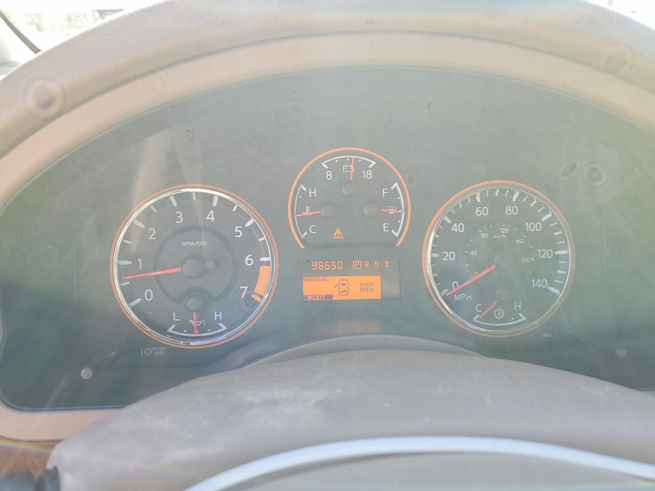 2015 Nissan Armada sv