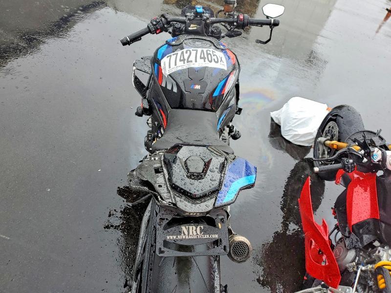 2024 BMW M 1000 R