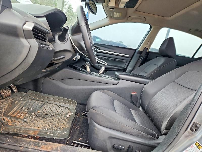 2020 Nissan Altima sv