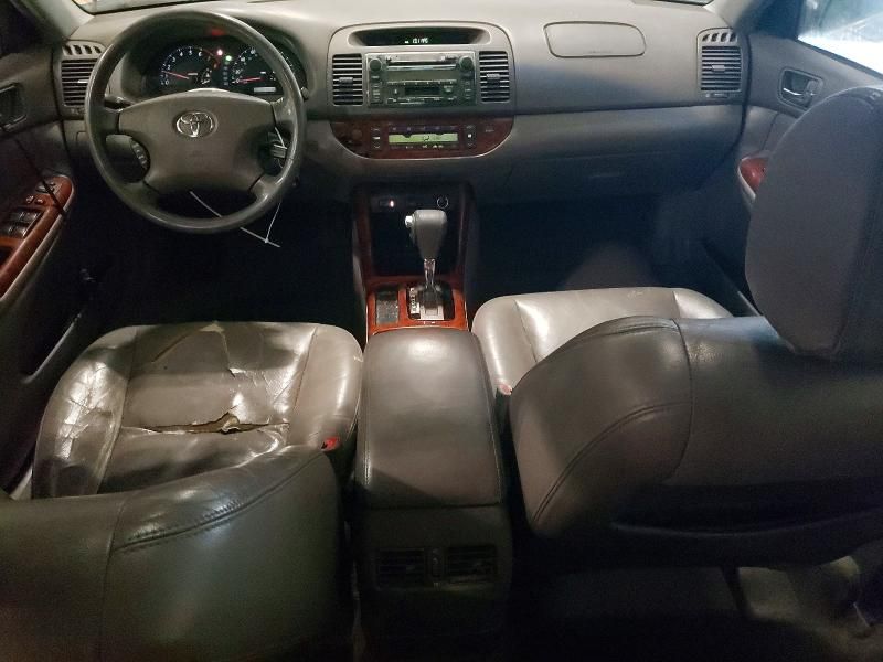 2002 Toyota Camry le