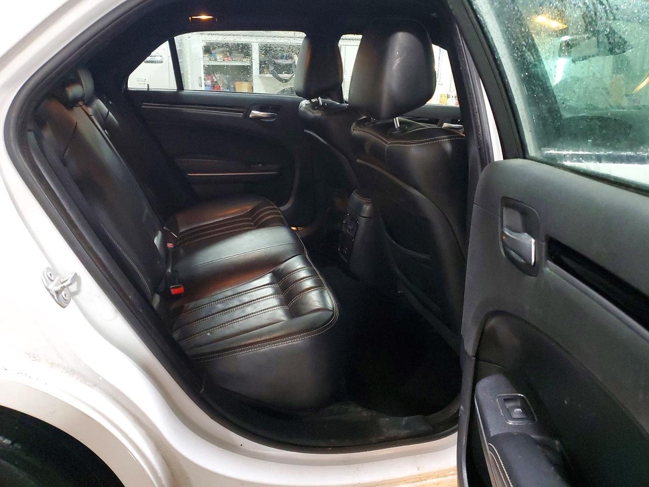 2019 Chrysler 300 s