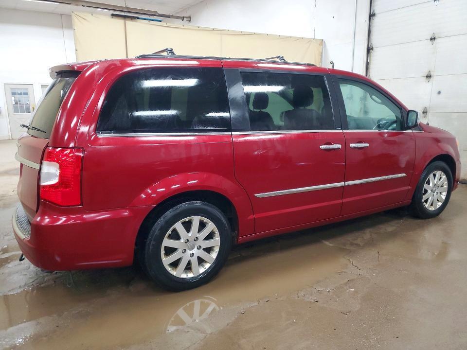 2012 Chrysler Town & Country Touring l