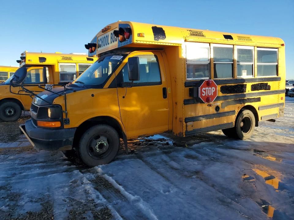 2010 Chev 2010 Thomas Minotour G3500 School bus