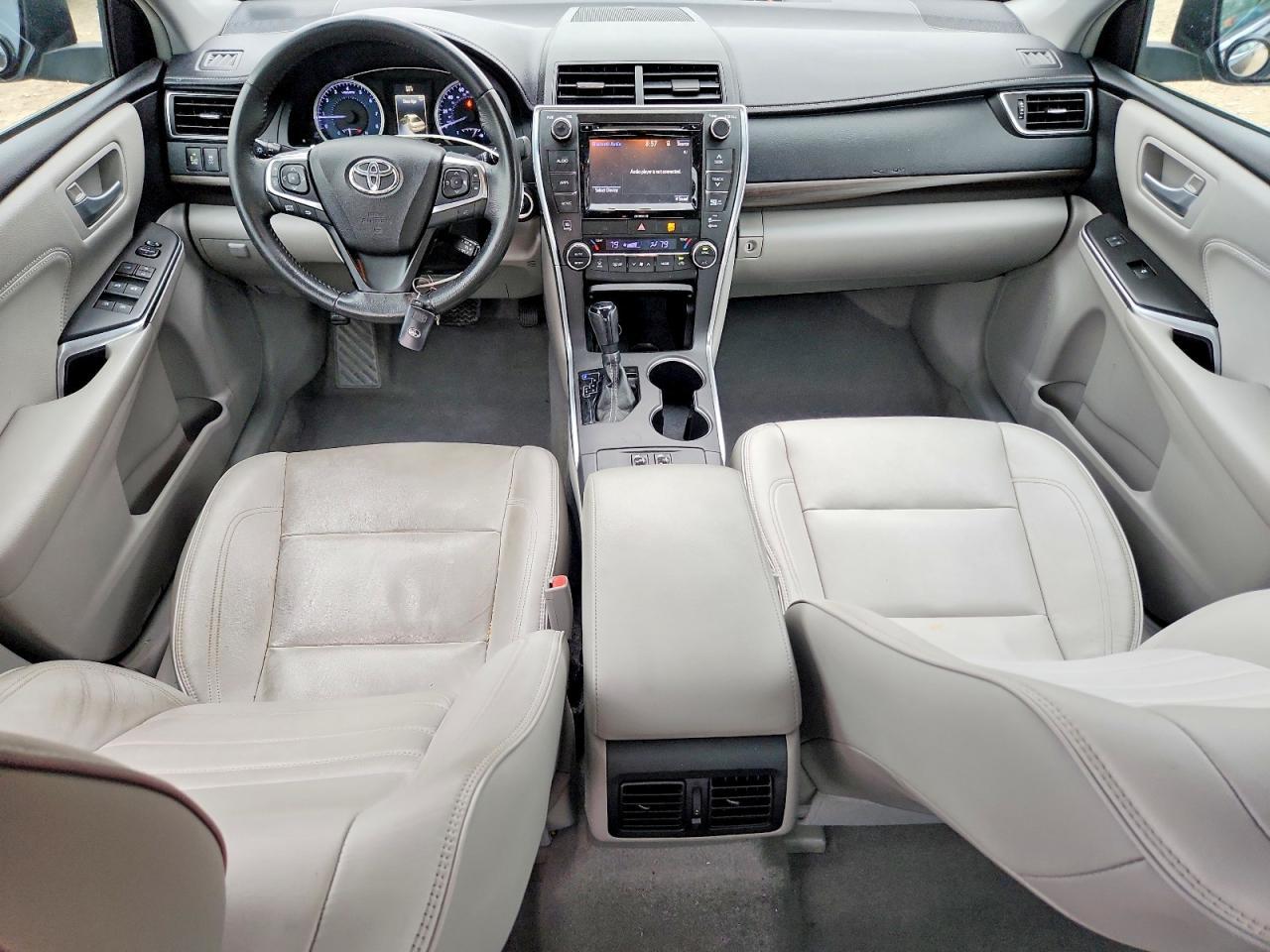 2017 Toyota Camry le