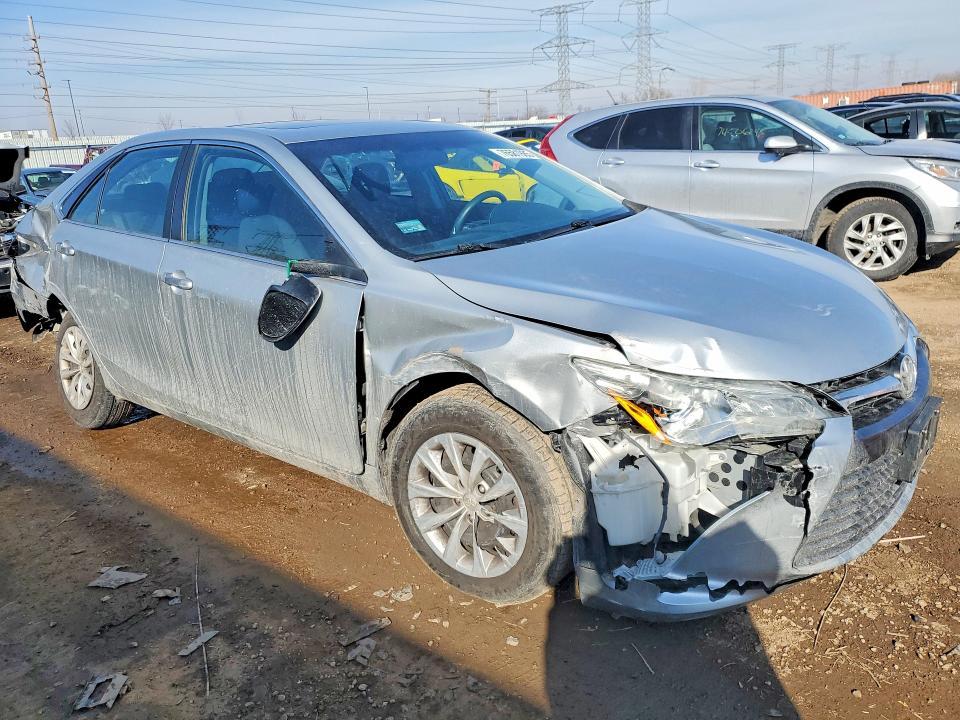 2016 Toyota Camry le