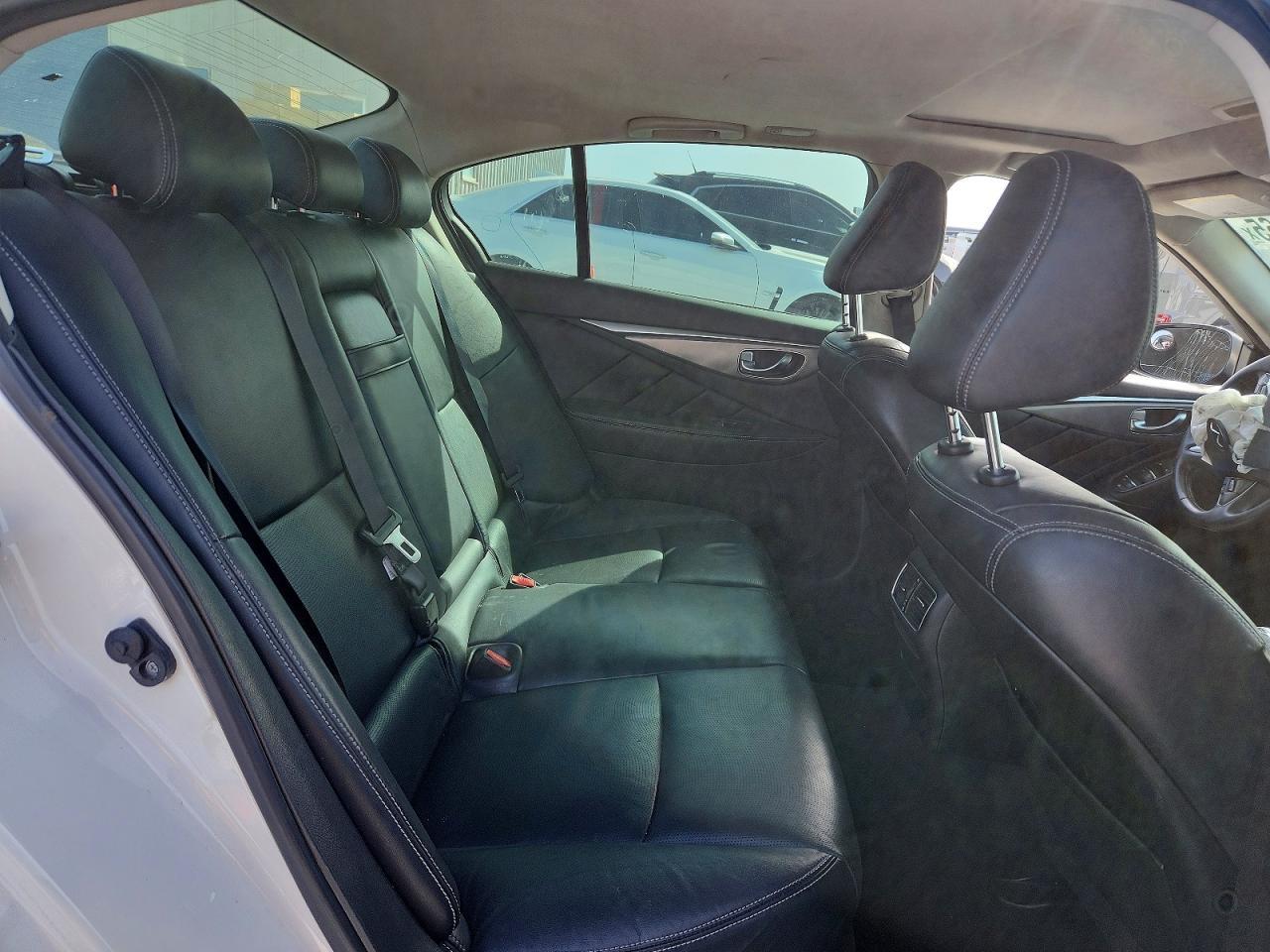 2015 Infinity Q50 Base