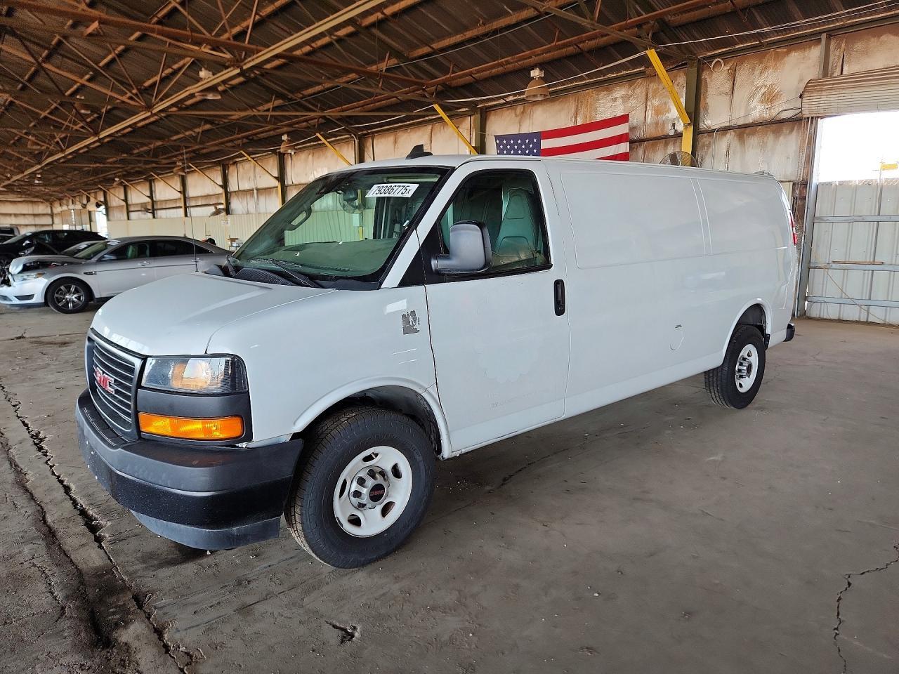 2022 GMC Savana G3500