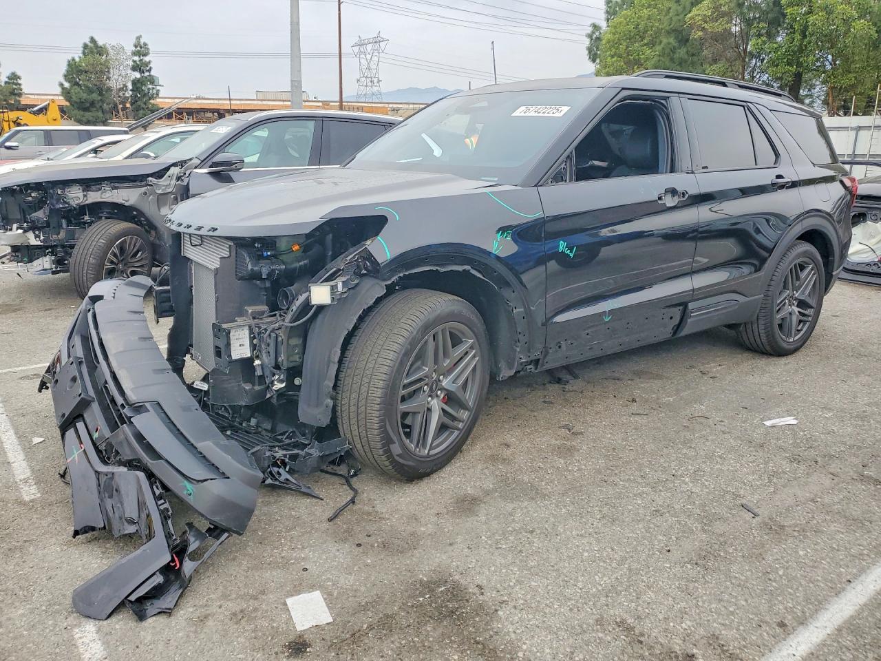 2025 Ford Explorer st