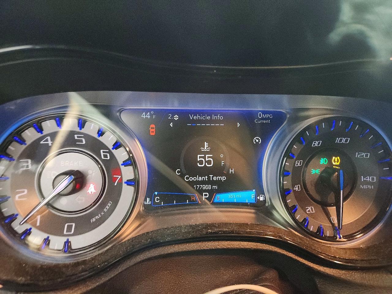 2016 Chrysler 300 s