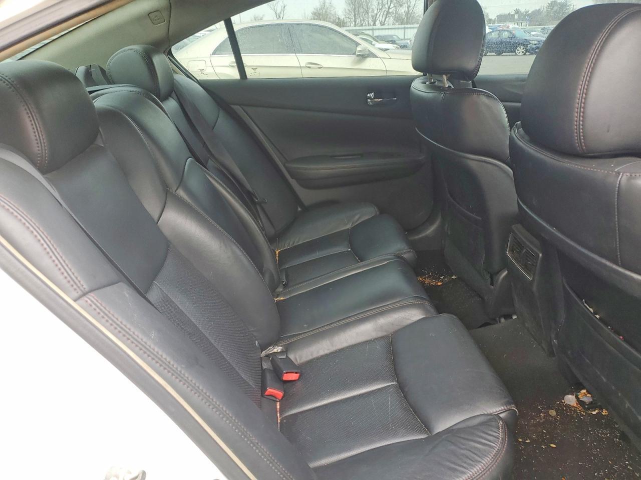 2011 Nissan Maxima s