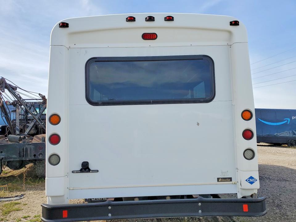 2016 Ford E450 Shuttle Bus