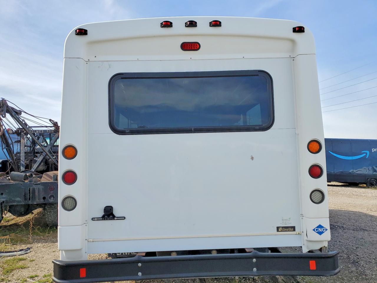 2016 Ford E450 Shuttle Bus