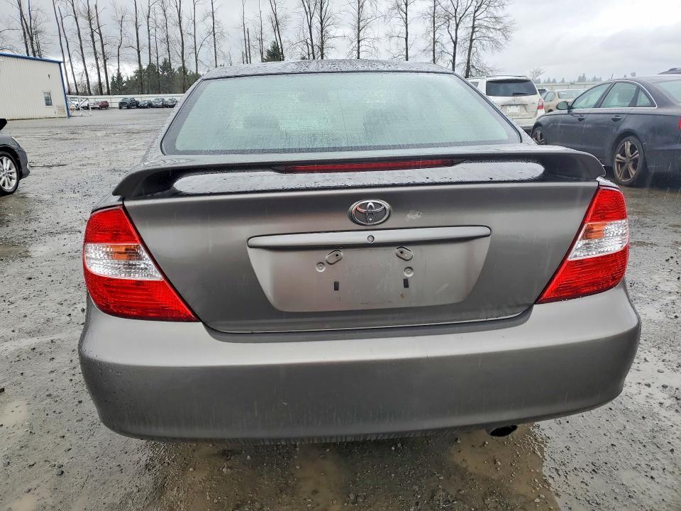 2003 Toyota Camry le