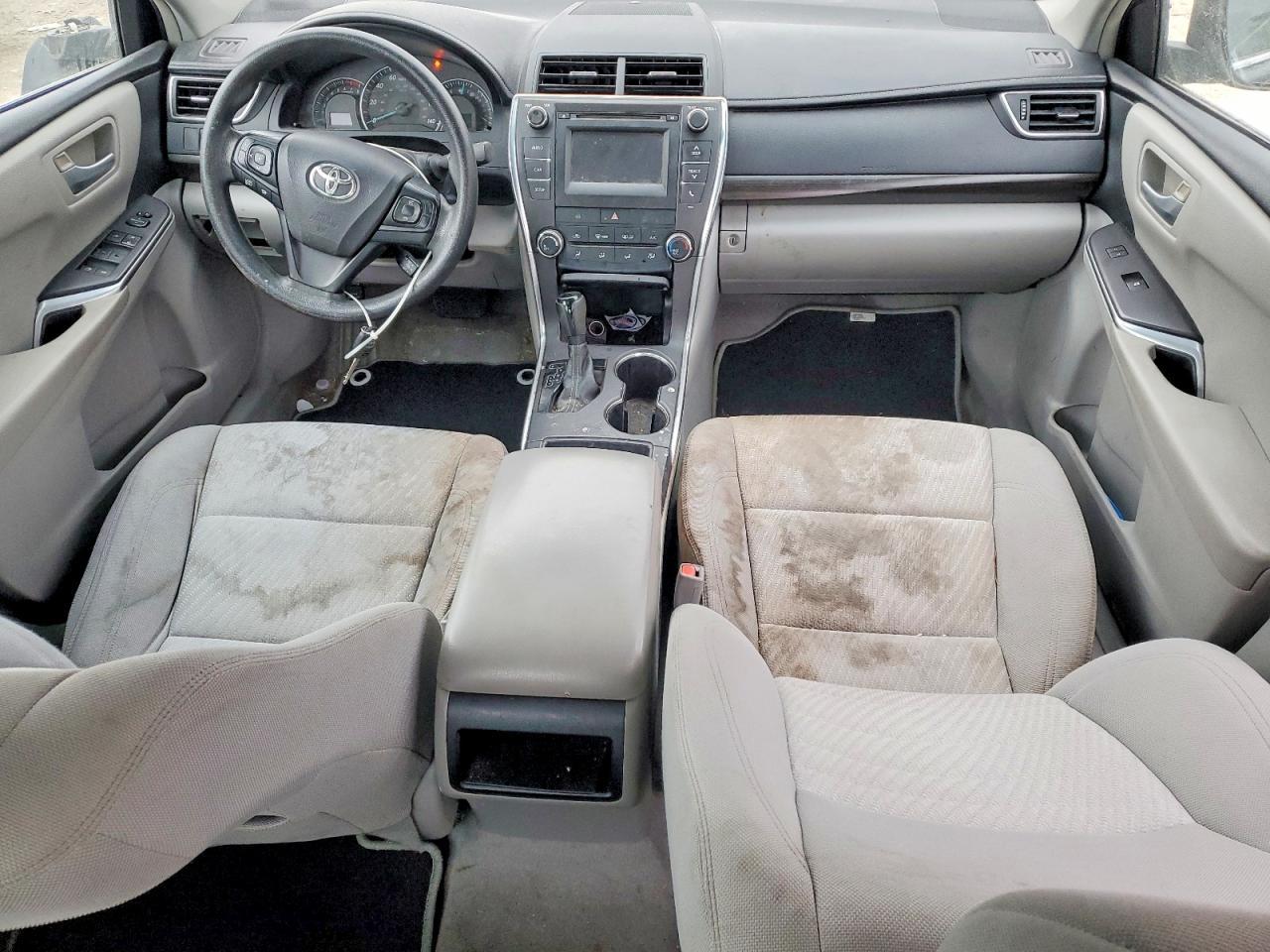 2015 Toyota Camry le