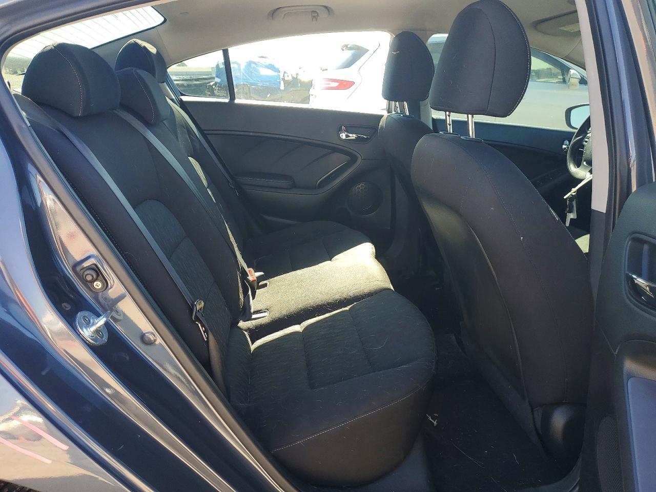2016 KIA Forte lx