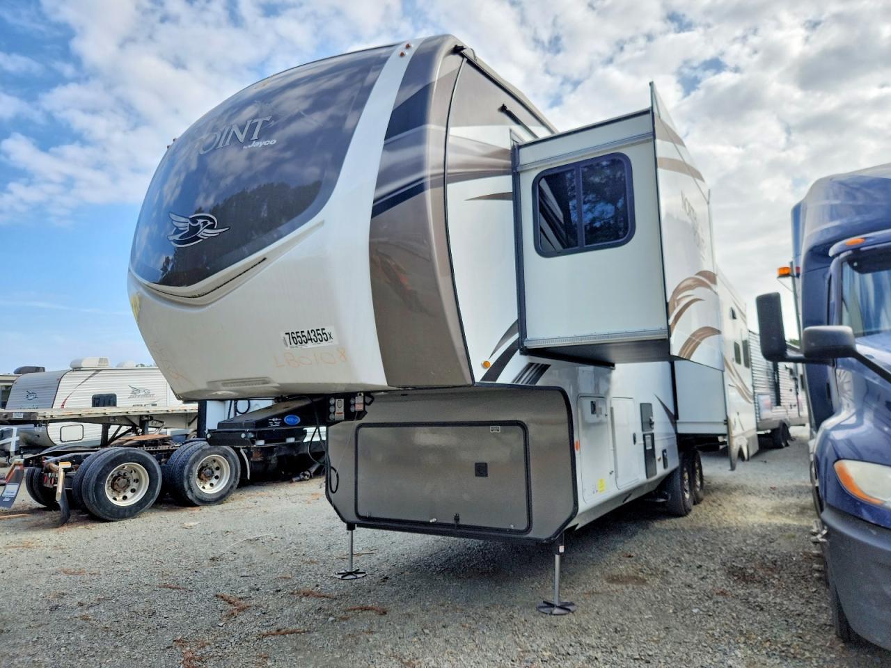 2020 Jayco North Point Camper