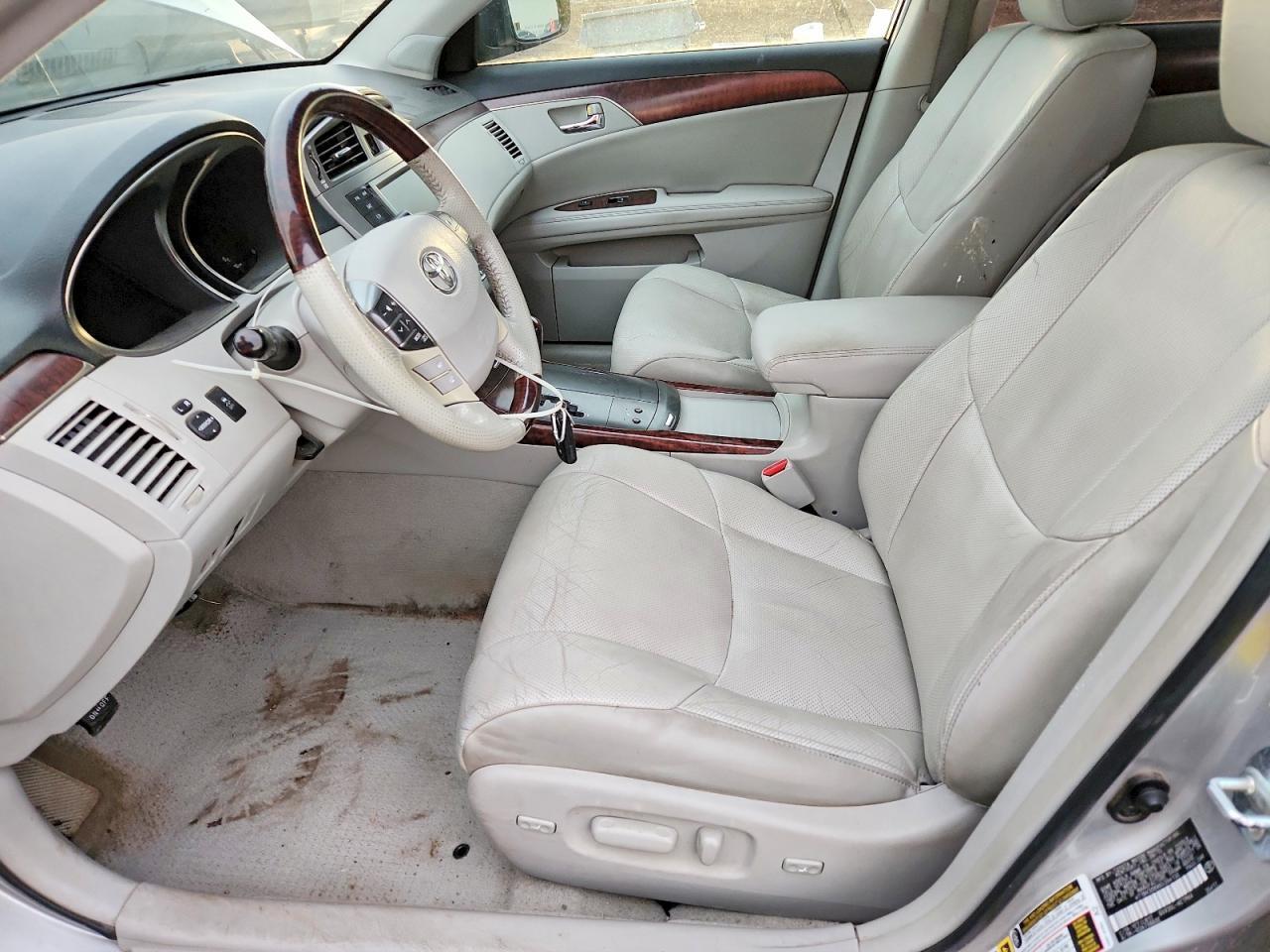 2011 Toyota Avalon Base
