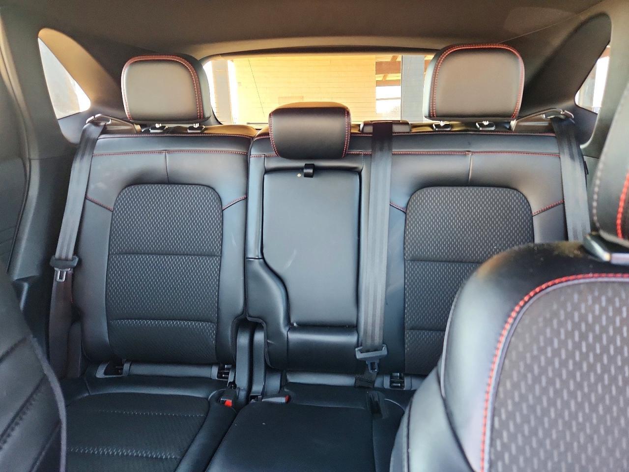 2025 Ford Escape st Line