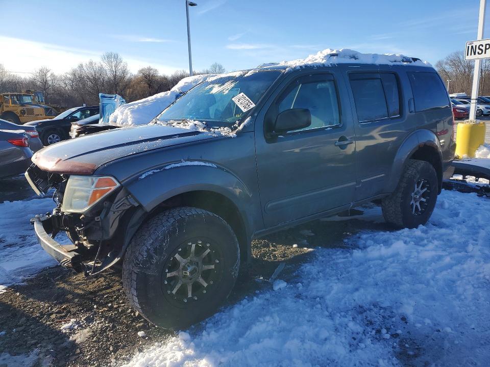 2005 Nissan Pathfinder le