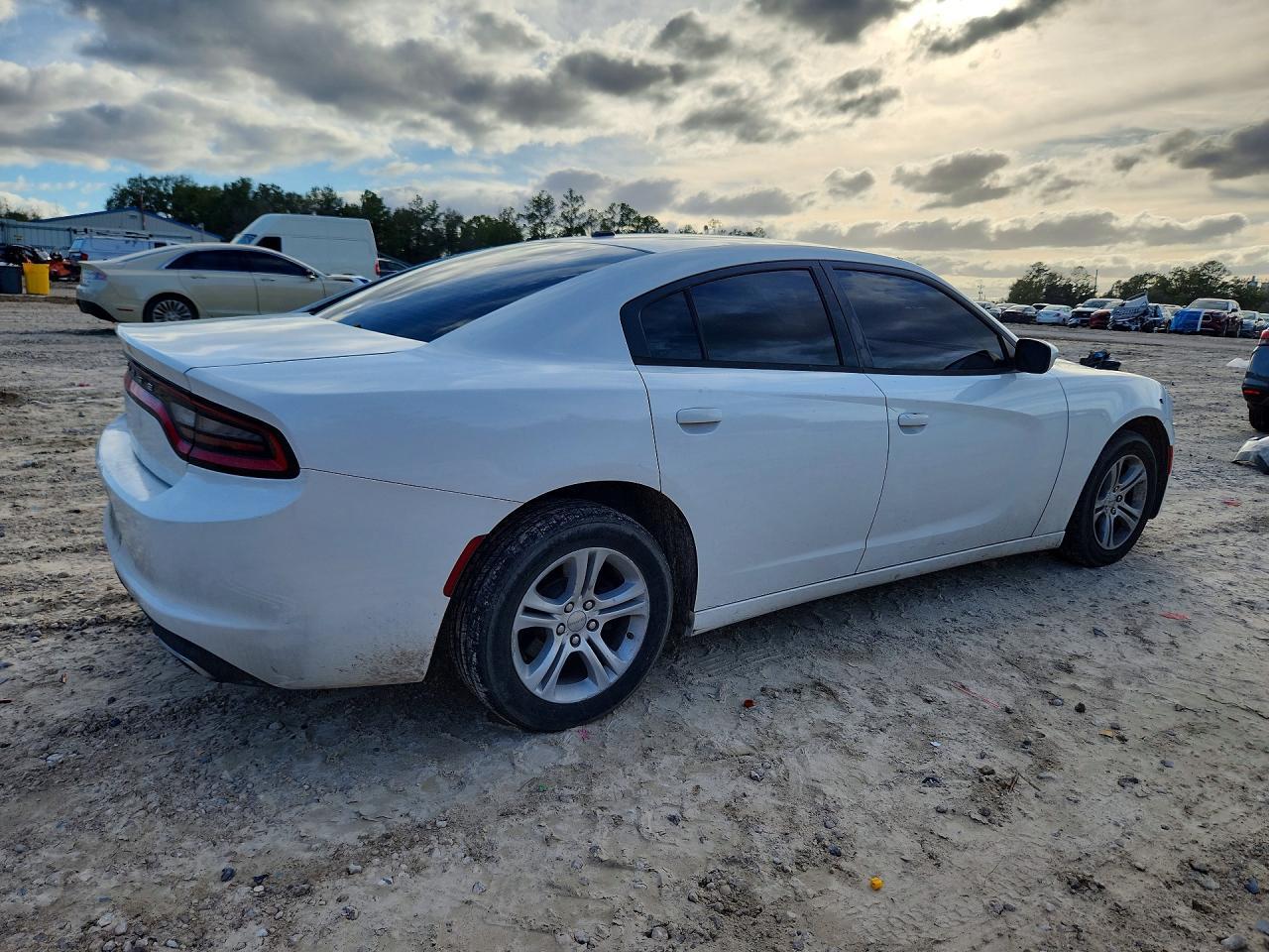 2015 Dodge Charger se