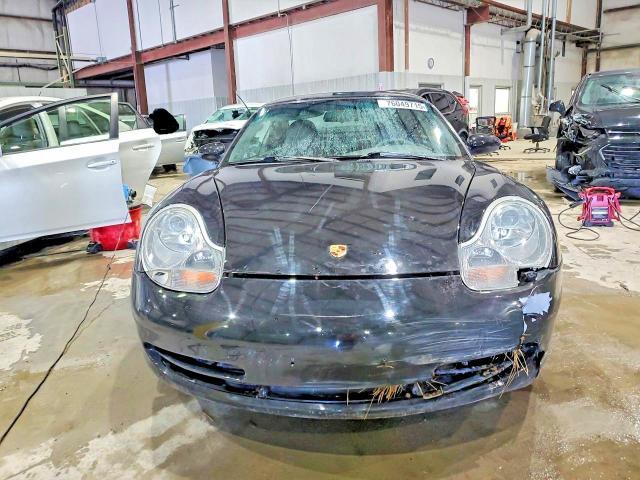 2000 Porsche 911 Carrera 2