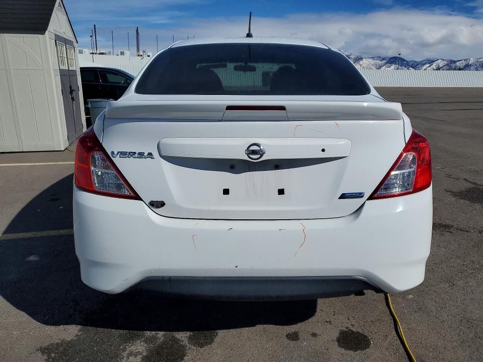 2016 Nissan Versa s