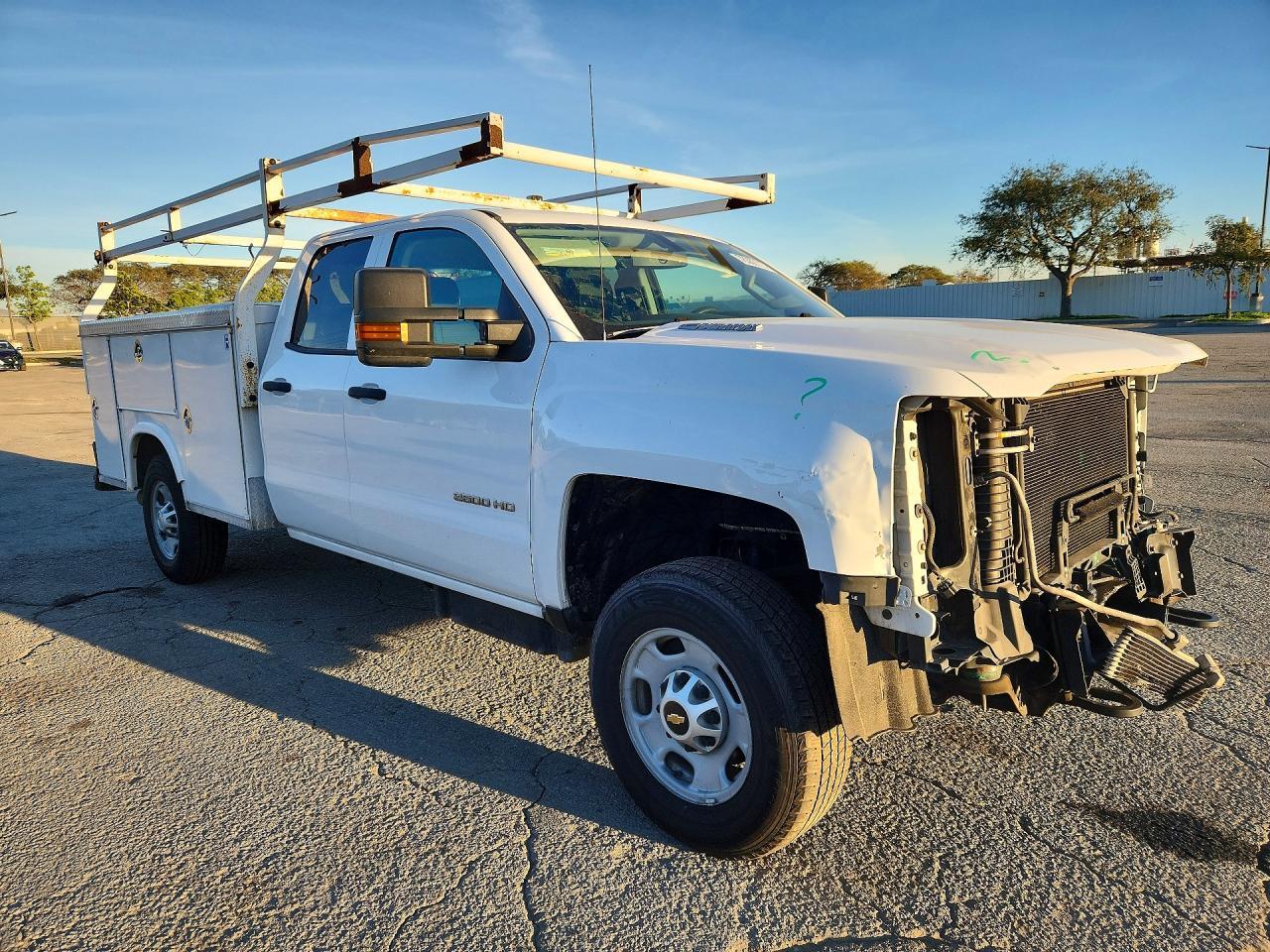 2016 Chevrolet Silverado Utility / Service Truck
