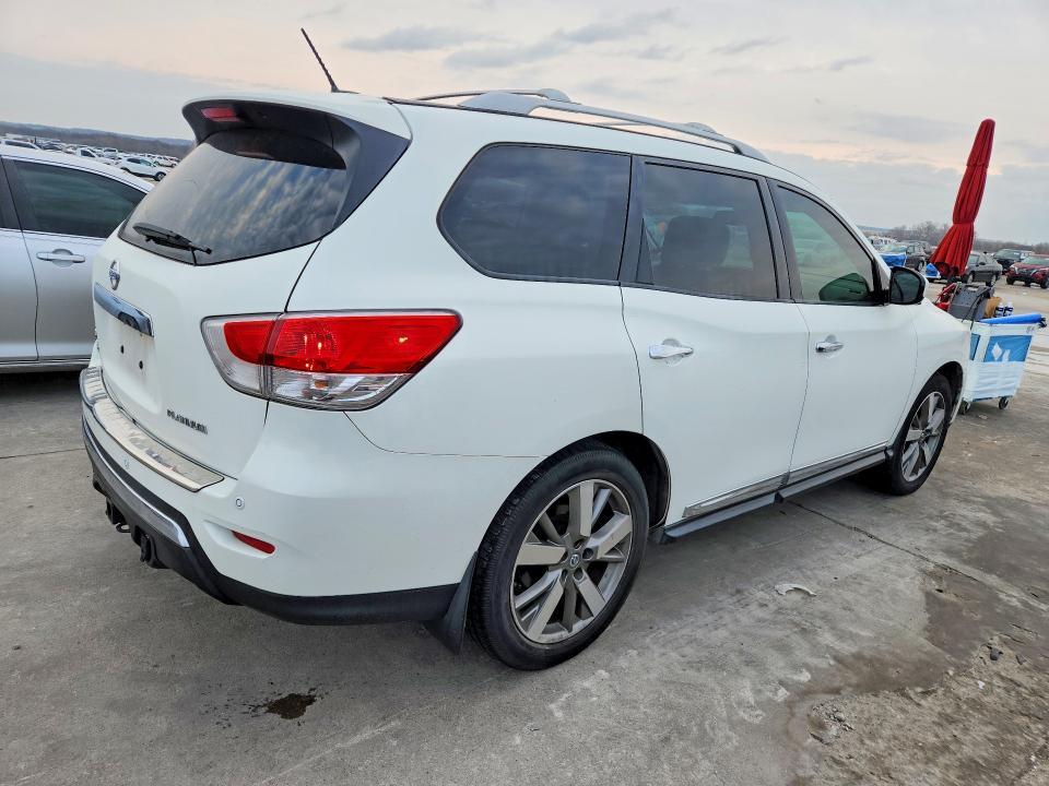 2014 Nissan Pathfinder s