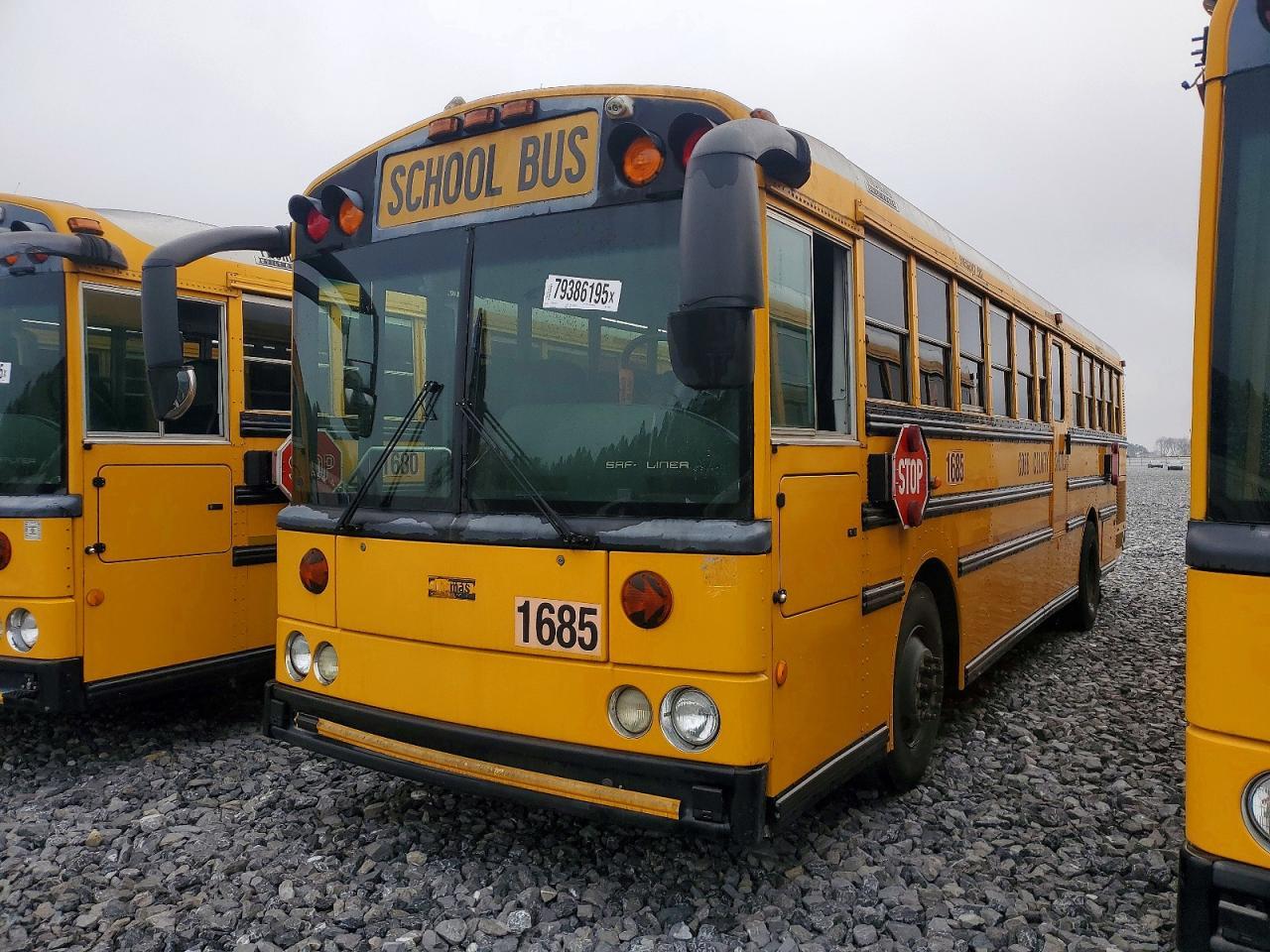 2004 Thomas School Bus