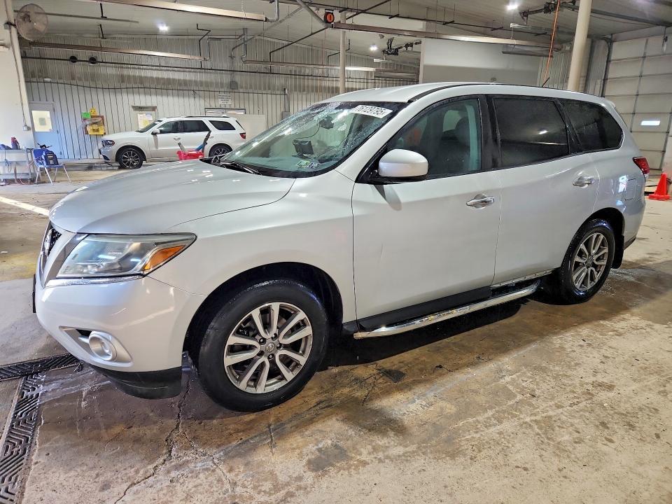2014 Nissan Pathfinder s
