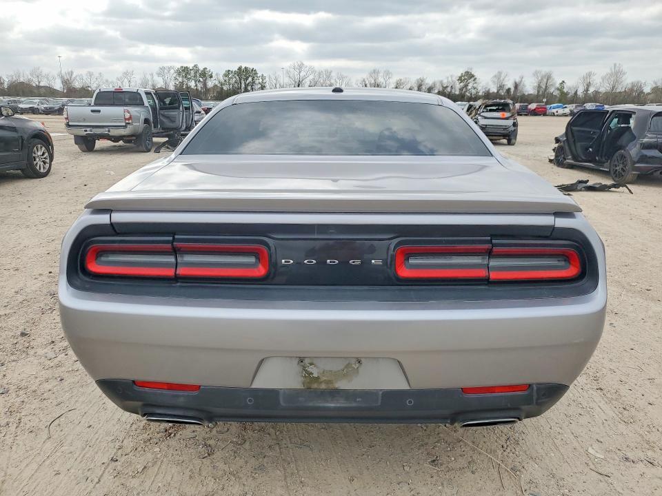 2015 Dodge Challenger sxt