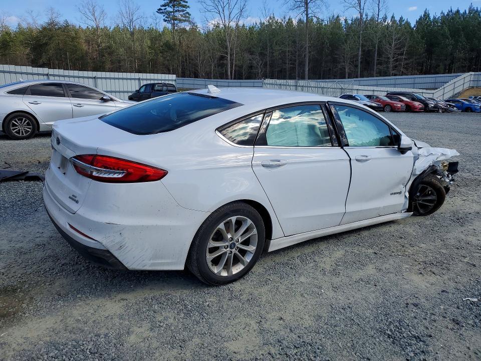 2019 Ford Fusion se