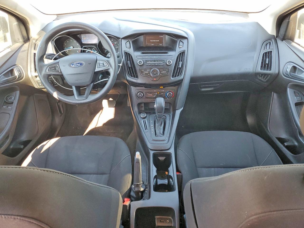2016 Ford Focus s