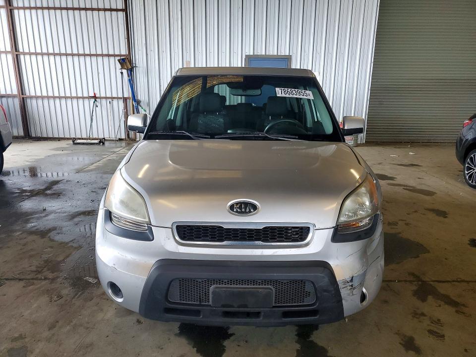 2010 KIA Soul +