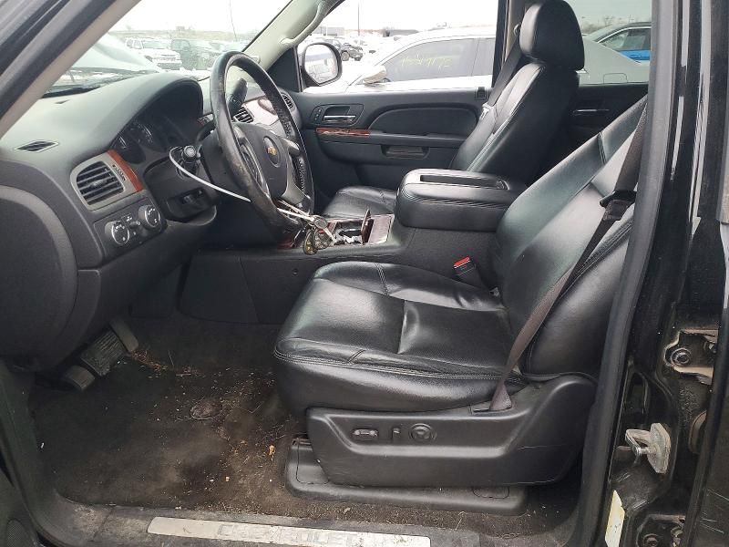 2013 Chevrolet Suburban K1500 ltz