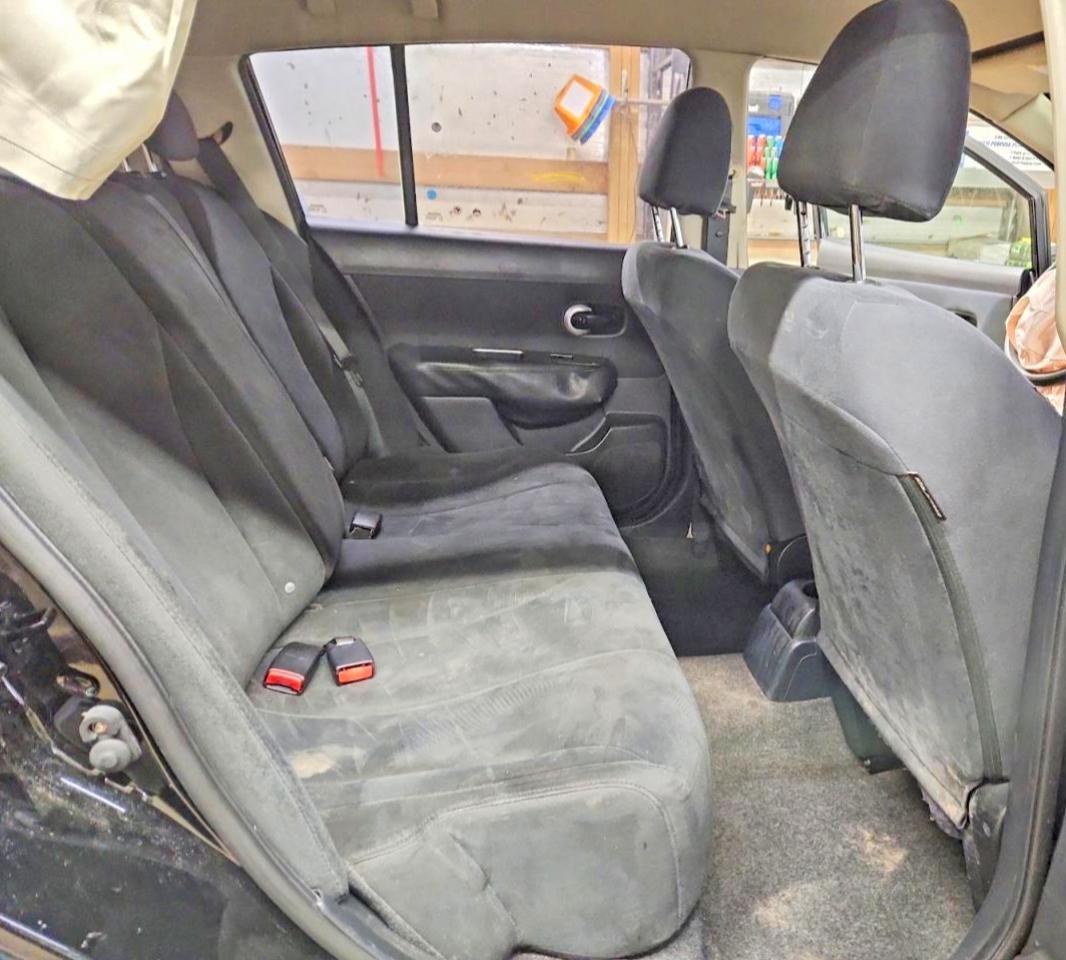 2009 Nissan Versa s