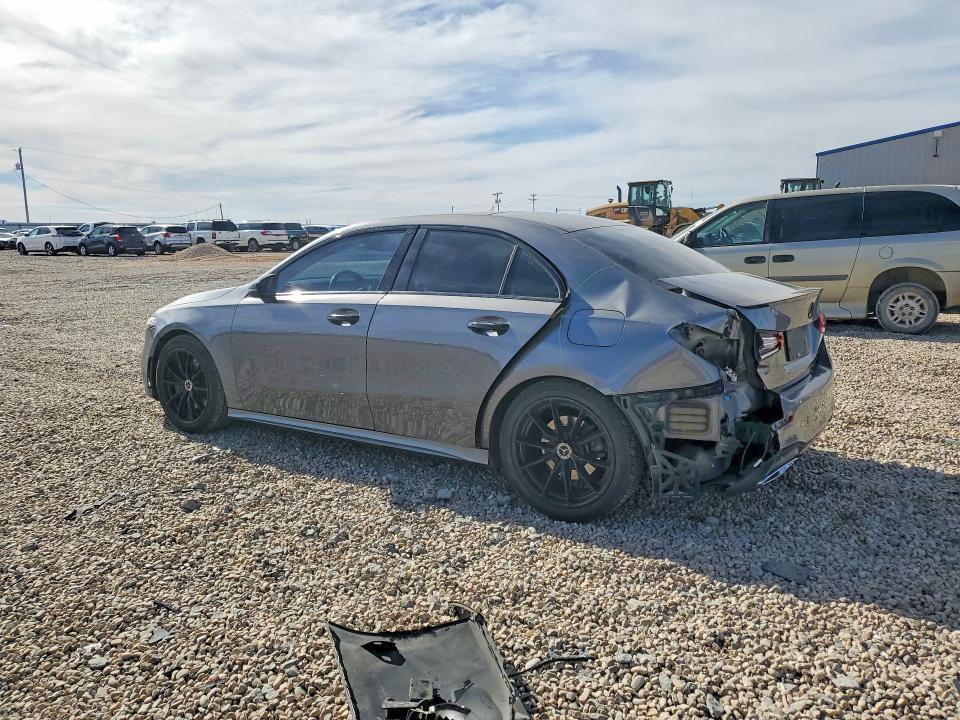 2019 Mercedes-Benz A 220