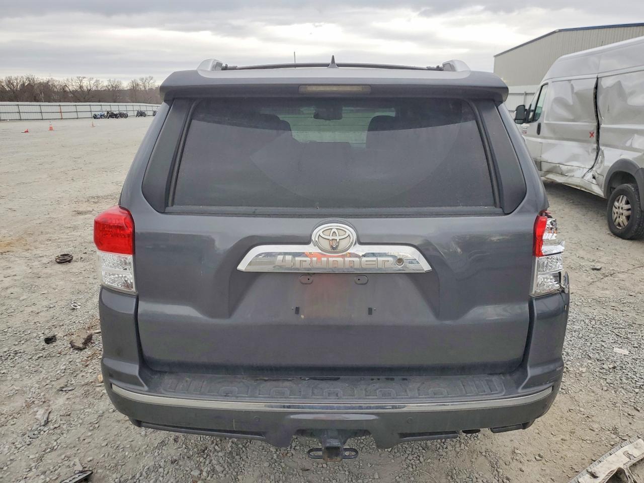 2013 Toyota 4runner SR5