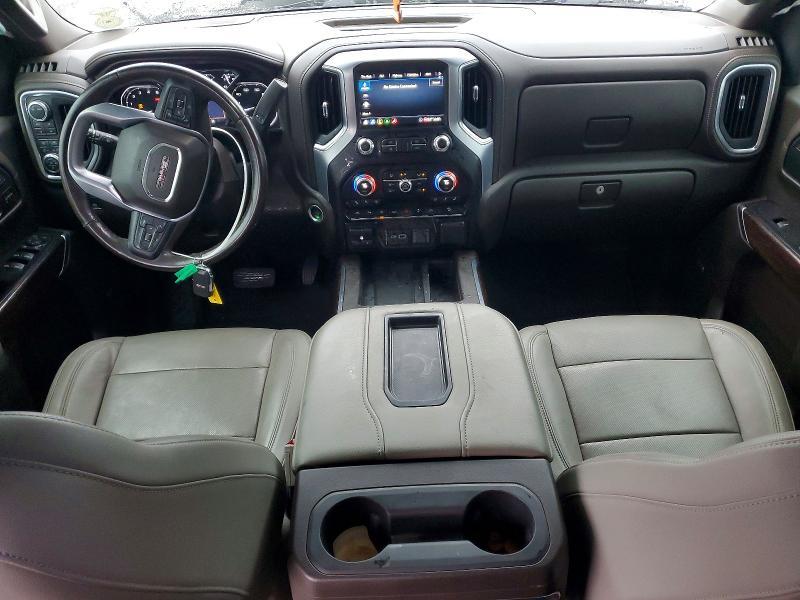 2020 GMC Sierra K1500 slt