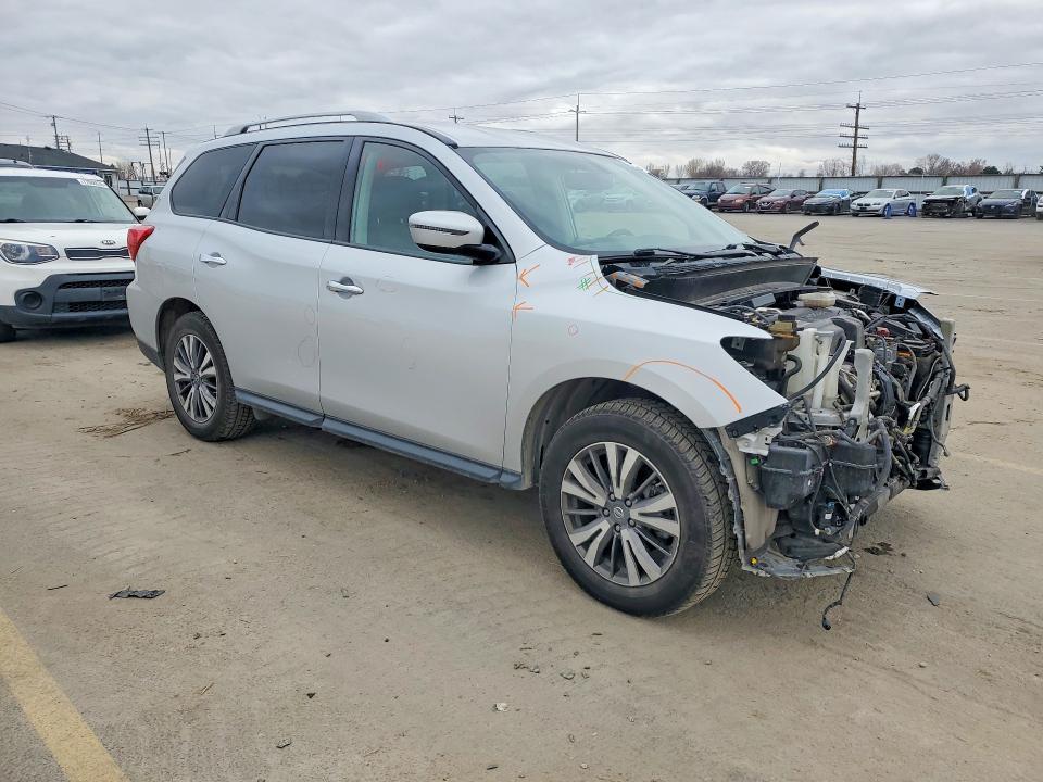 2018 Nissan Pathfinder s