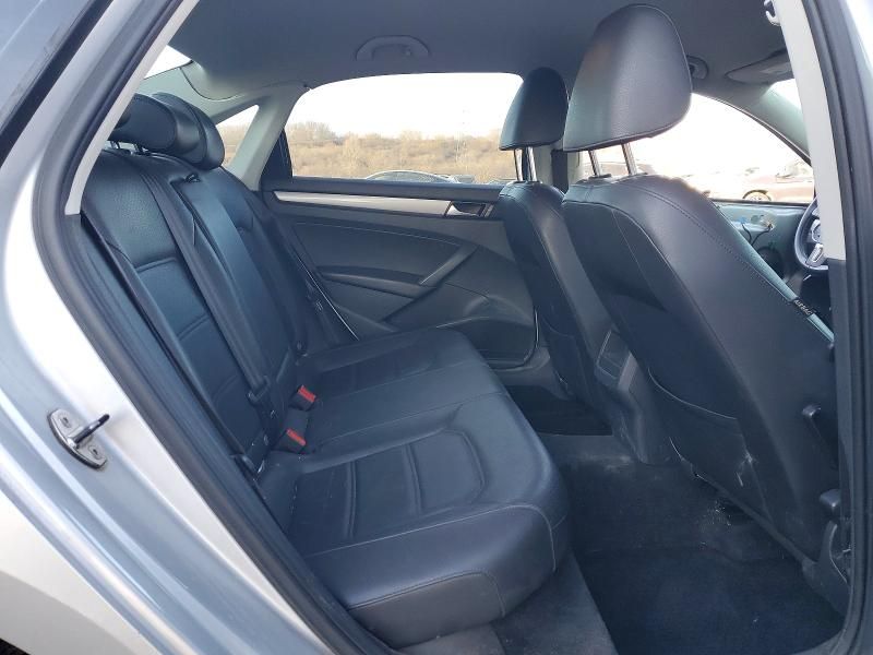 2014 Volkswagen Passat s