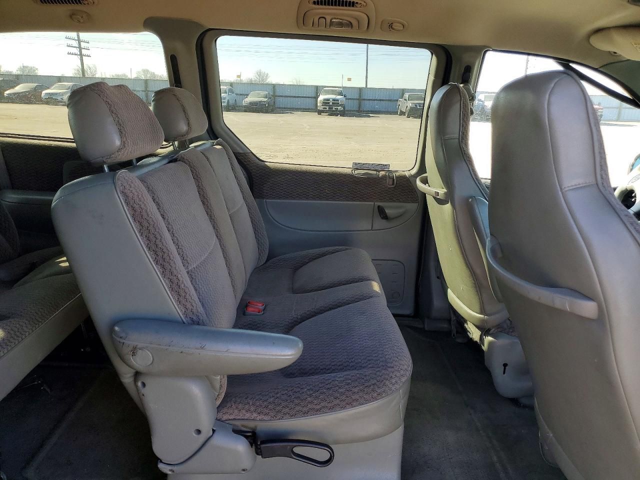 2000 Chrysler Grand Voyager se