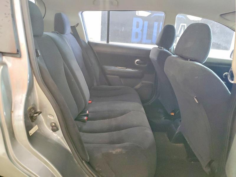 2012 Nissan Versa 1.8 s