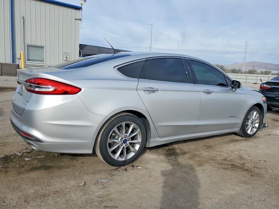 2017 Ford Fusion se Hybrid