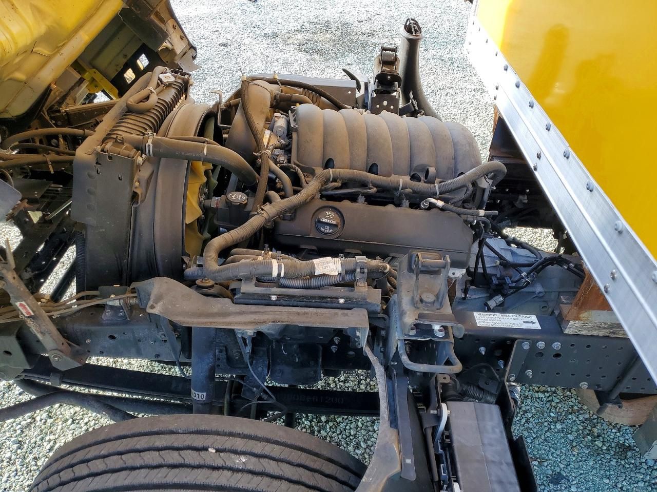 2023 Isuzu NPR HD-BOX Truck