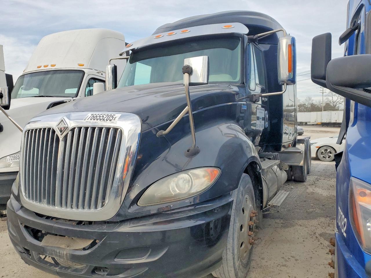 2013 International Prostar-Semi Truck