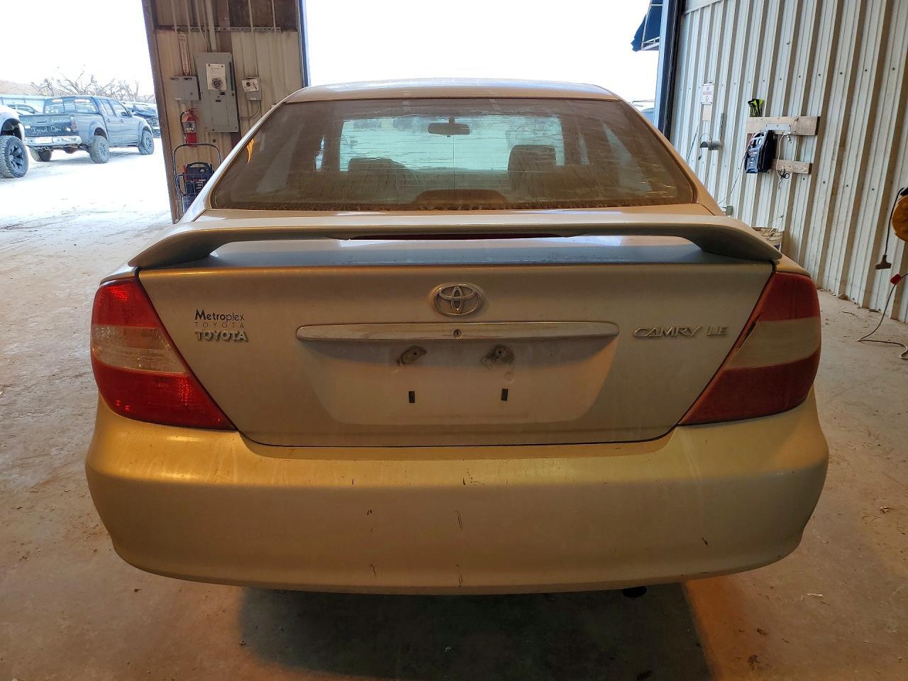 2002 Toyota Camry le
